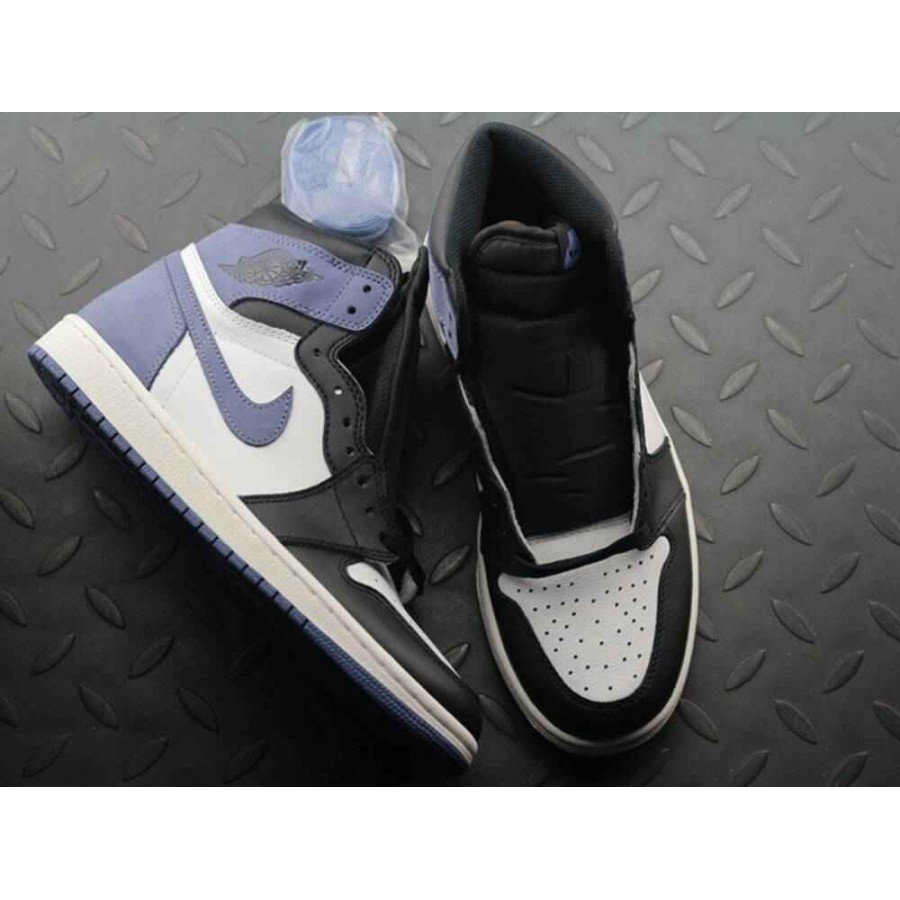 Air Jordan 1 Retro High OG 'Best Hand in the Game - Blue Moon'