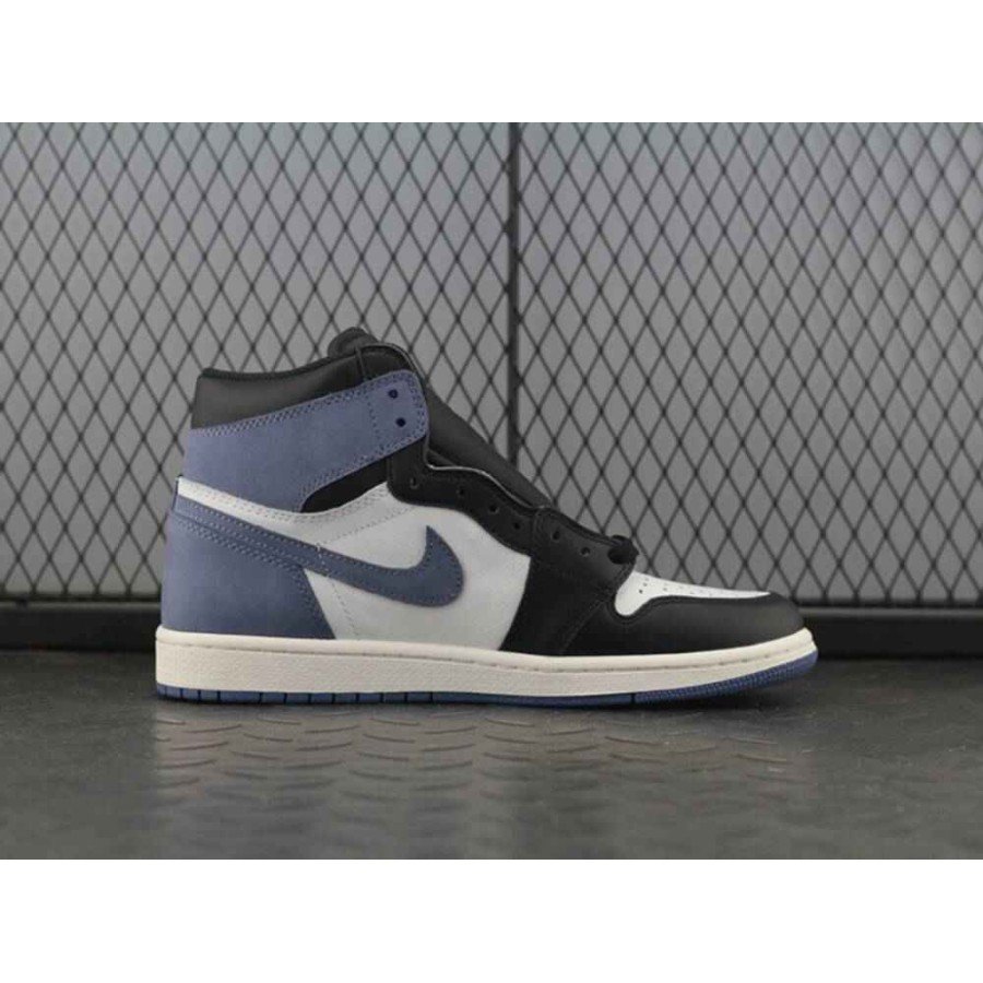 Air Jordan 1 Retro High OG 'Best Hand in the Game - Blue Moon'