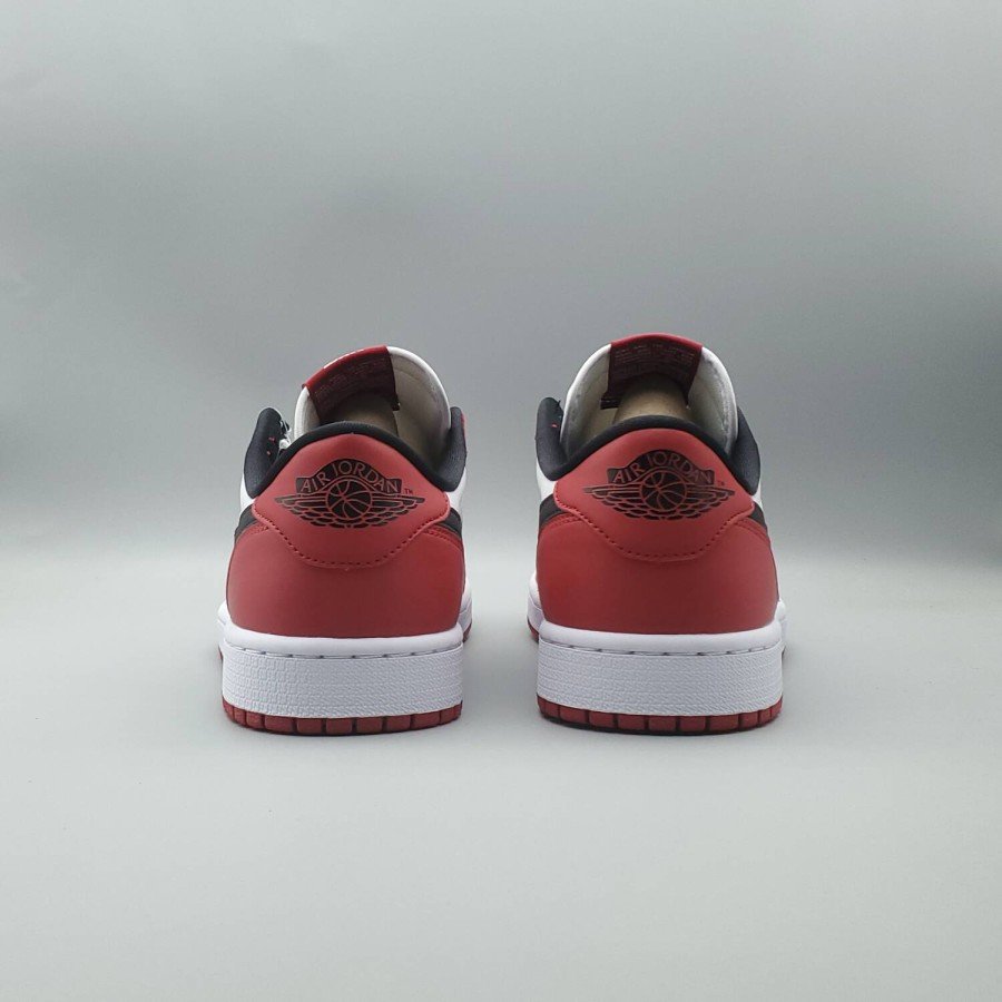 Jordan 1 Retro Low Chicago