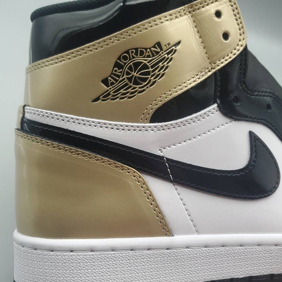 Jordan 1 Retro High NRG Patent Gold Toe