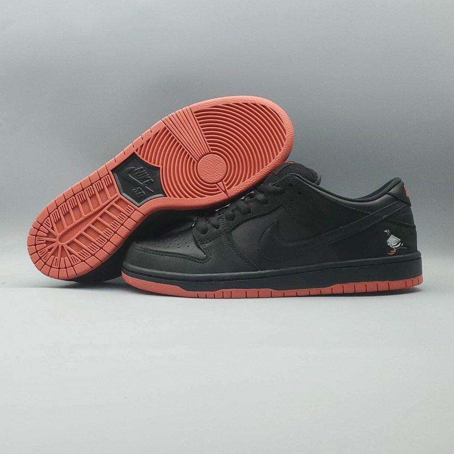 Nike SB Dunk Low Black Pigeon