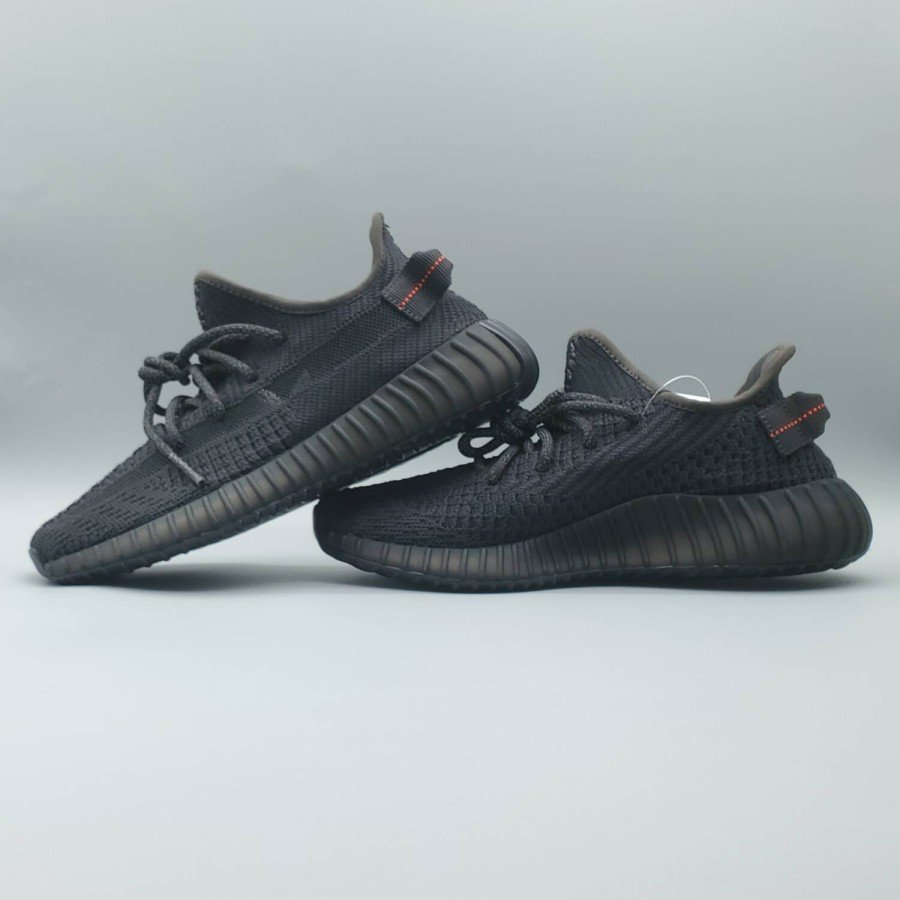 adidas Yeezy Boost 350 V2 Black (Non-Reflective)