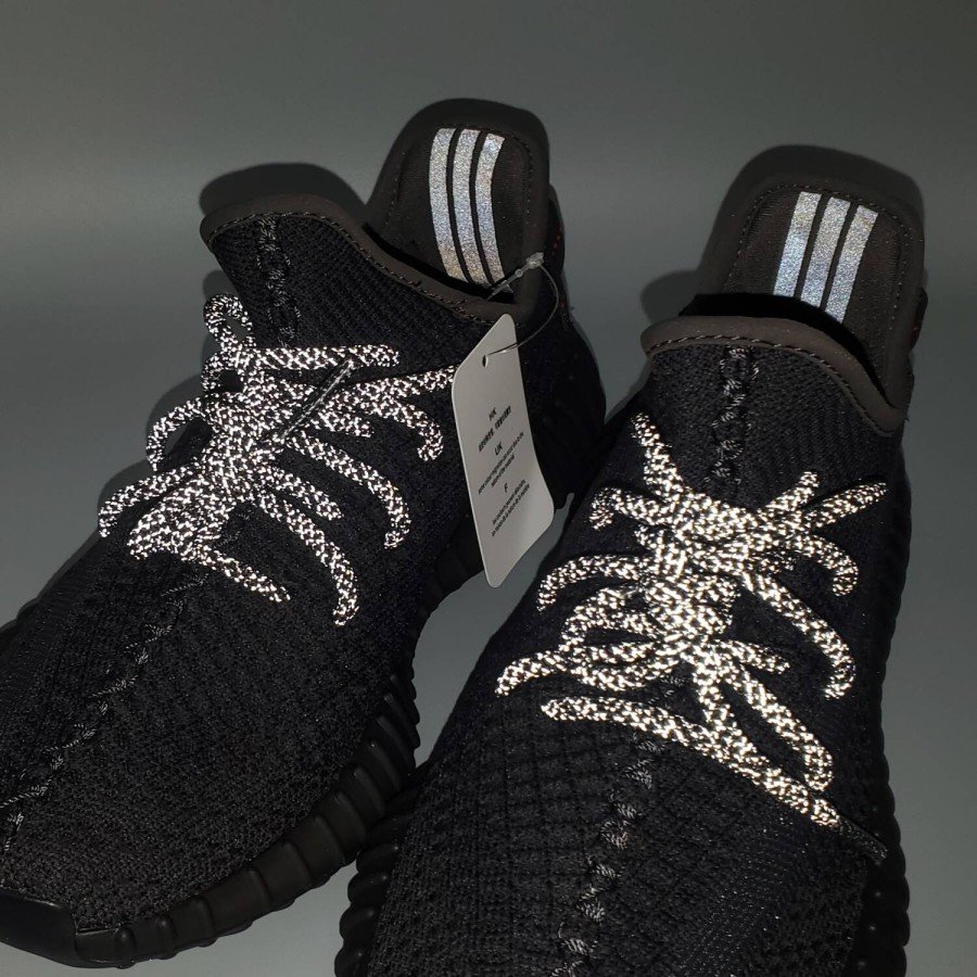 adidas Yeezy Boost 350 V2 Black (Non-Reflective)