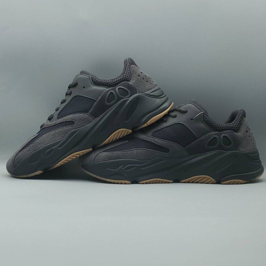 adidas Yeezy Boost 700 Utility Black