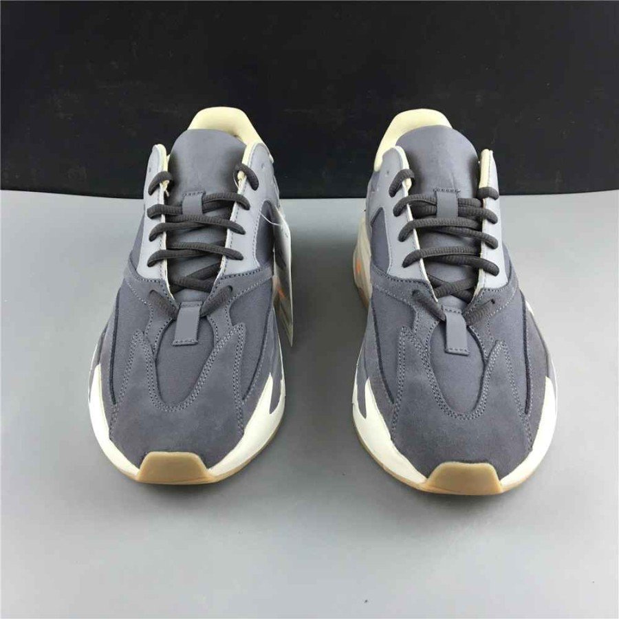 adidas Yeezy Boost 700 Magnet