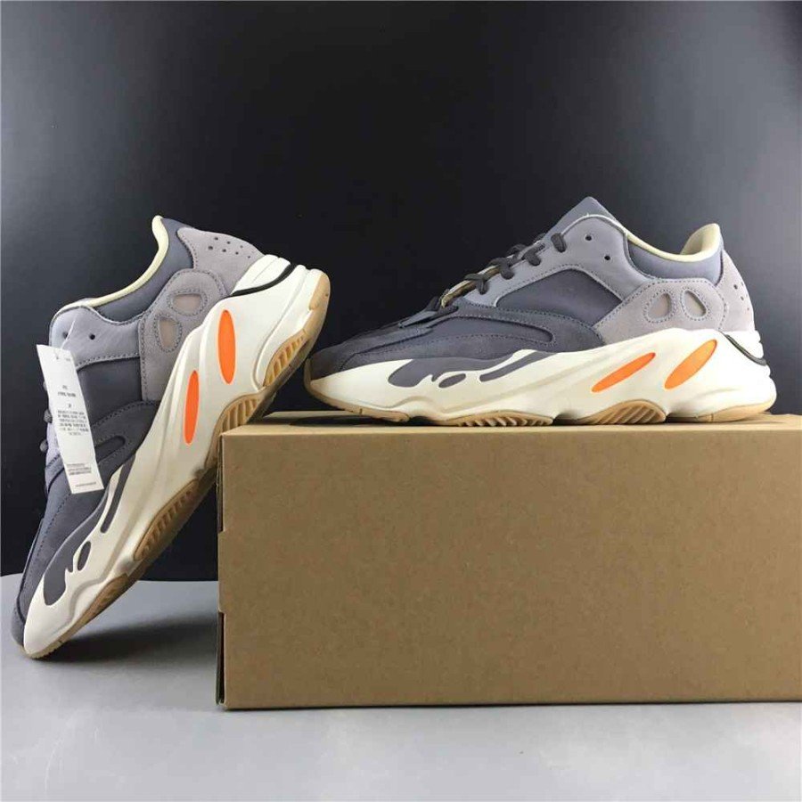 adidas Yeezy Boost 700 Magnet