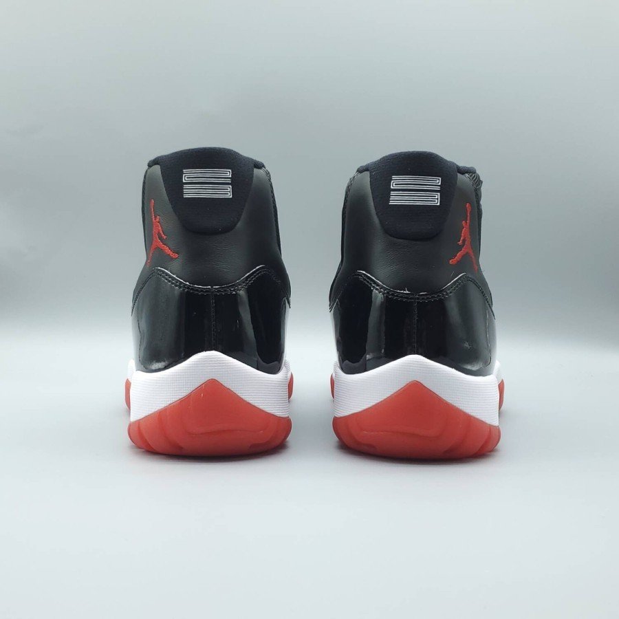 Jordan 11 Retro Playoffs Bred