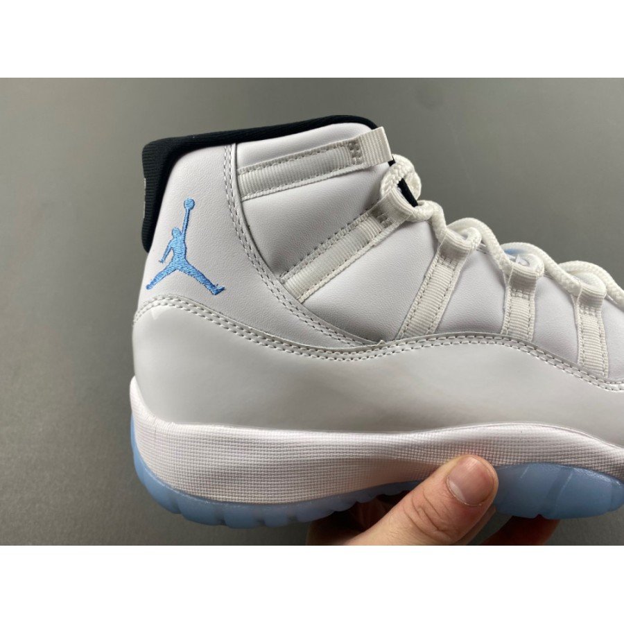 Jordan 11 Retro Legend Blue