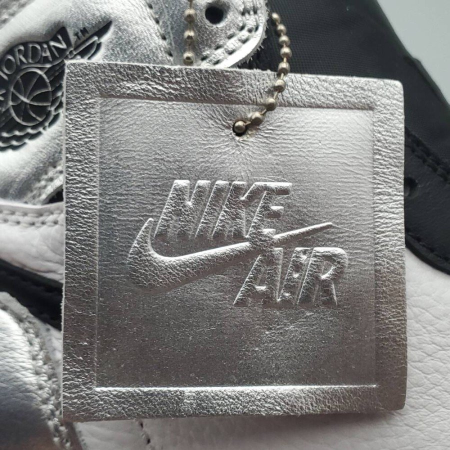 Jordan 1 Retro High Silver Toe