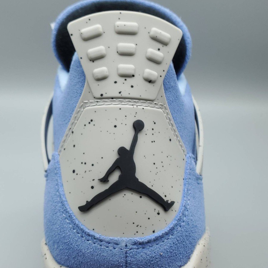 Air Jordan 4 Retro University Blue