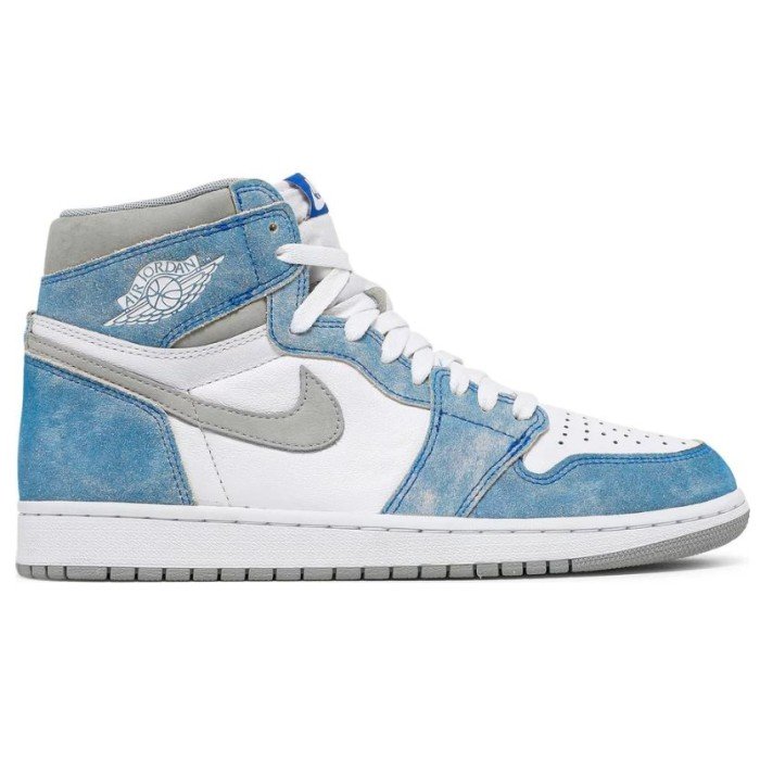 Jordan 1 Retro High OG Hyper Royal