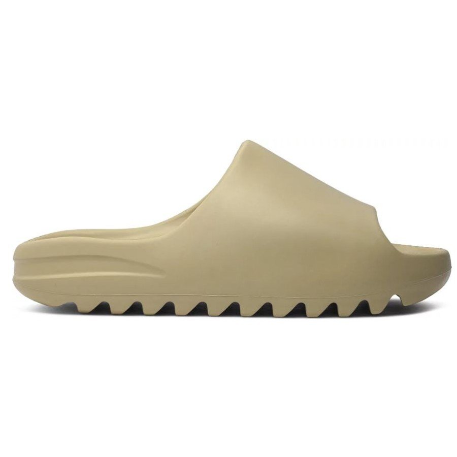 Yeezy Slide Desert Sand