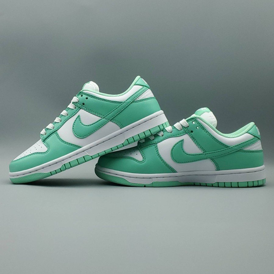 Dunk Low Green Glow