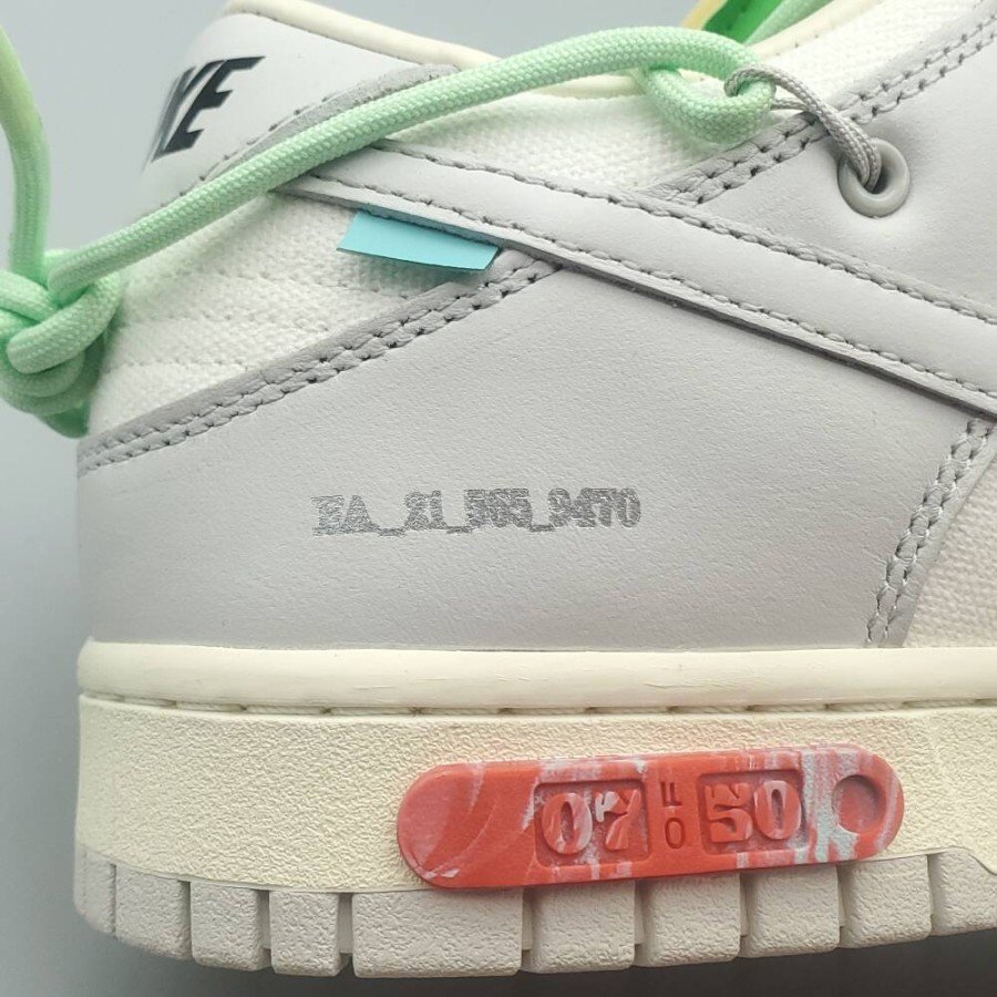 Dunk Low Off-White Lot 7