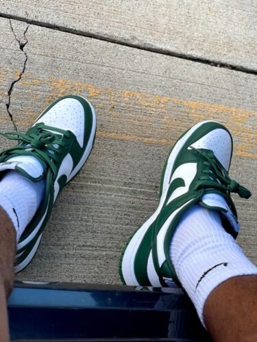 Dunk Low Michigan State photo review