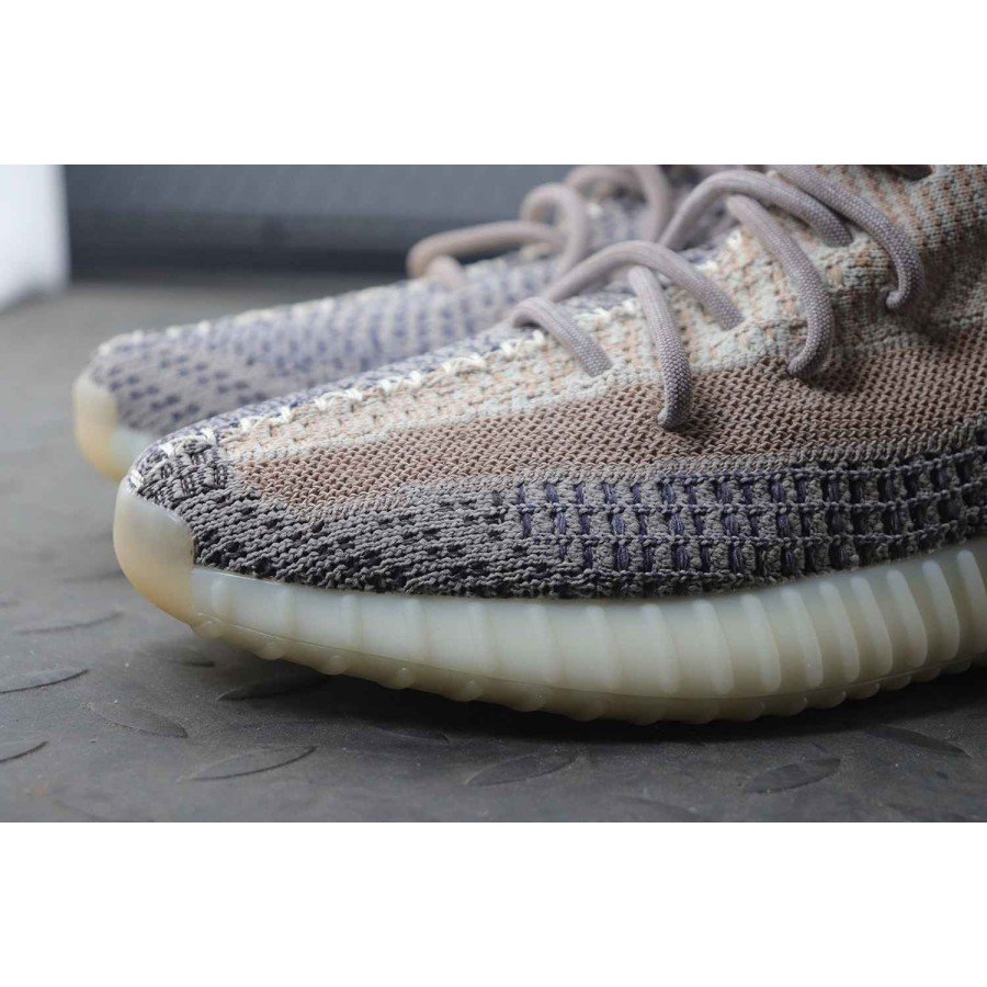 YZY 350 V2 Ash Pearl