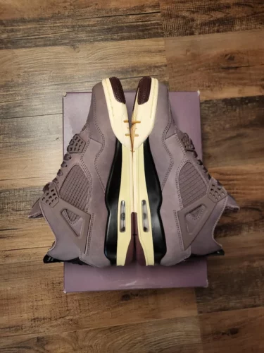 Air Jordan 4 Retro A Ma Maniére Violet Ore photo review