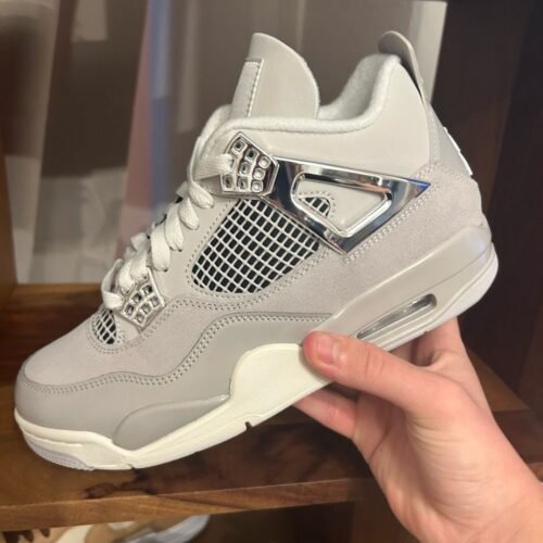 Air Jordan 4 Retro Frozen Moments photo review