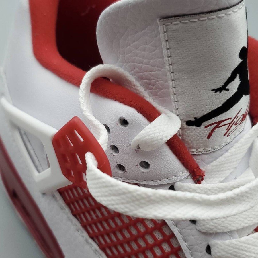 Jordan 4 Retro Alternate