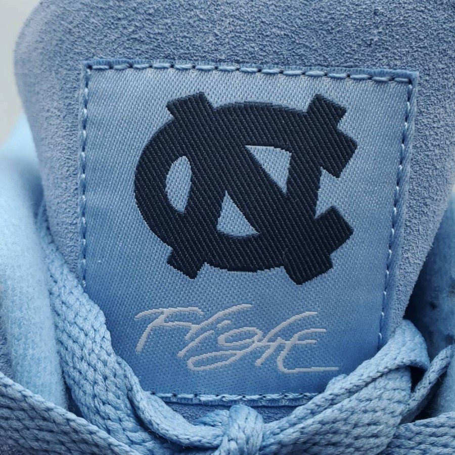 Air Jordan 4 Retro UNC (PE)