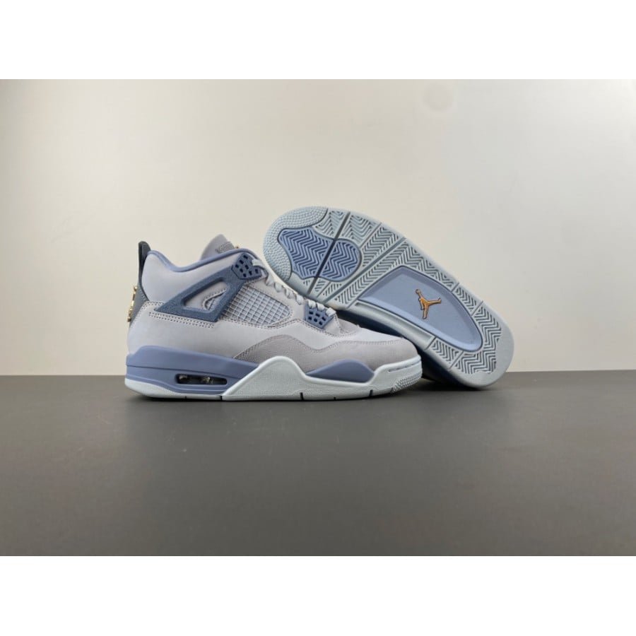 Air Jordan 4 Retro 'UNC' PE 2025