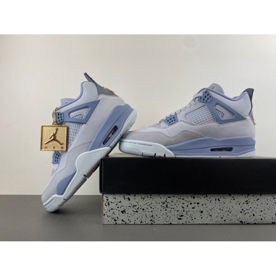 Air Jordan 4 Retro 'UNC' PE 2025