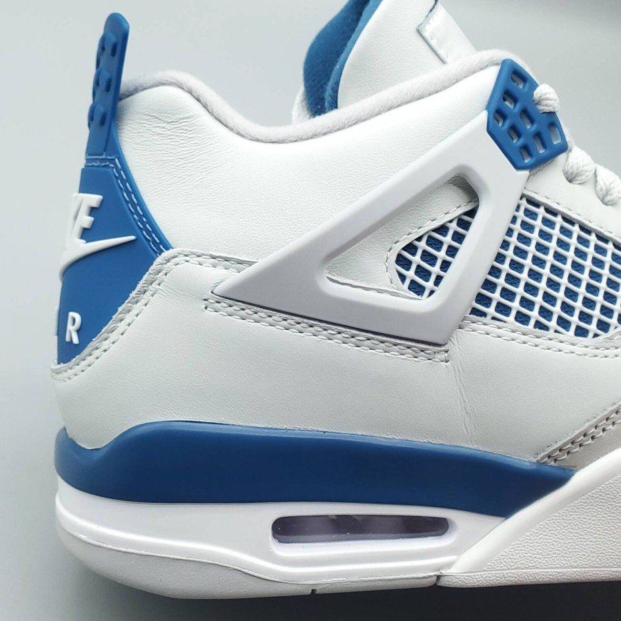 Air Jordan 4 Retro Military Blue (2024)