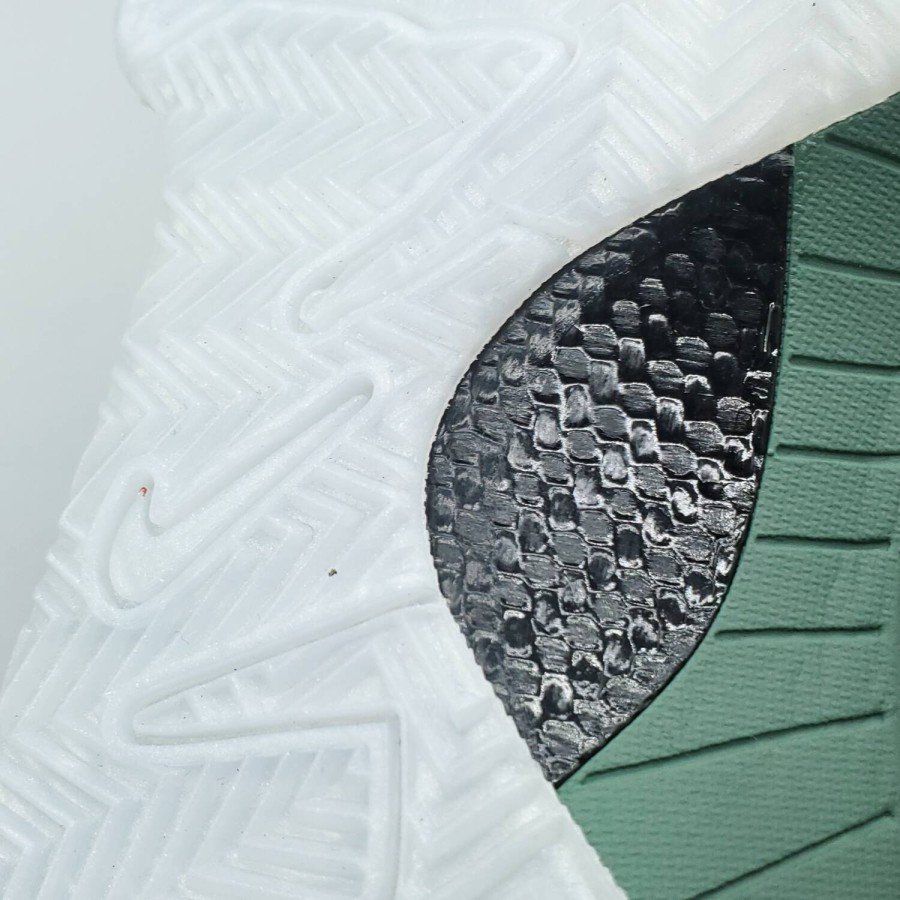 Nike Kobe 4 Protro Girl Dad