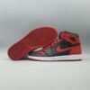 Air Jordan 1 Retro High 'Banned' 2011