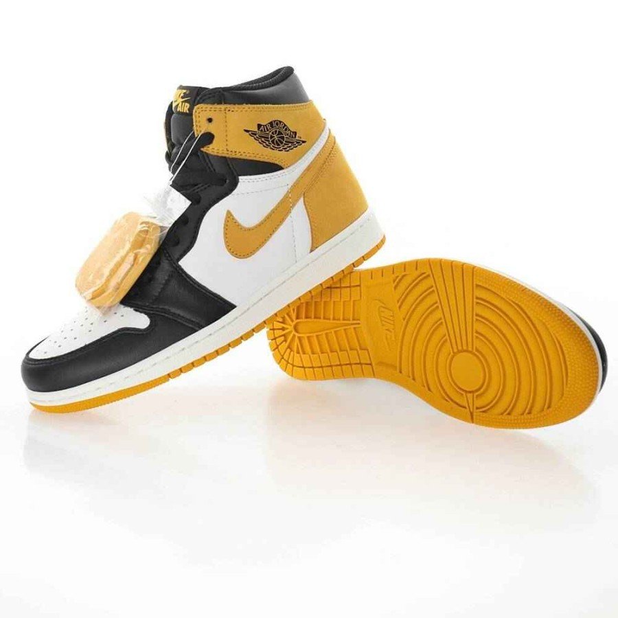 Air Jordan 1 Retro High OG 'Best Hand in the Game - Yellow Ochre'