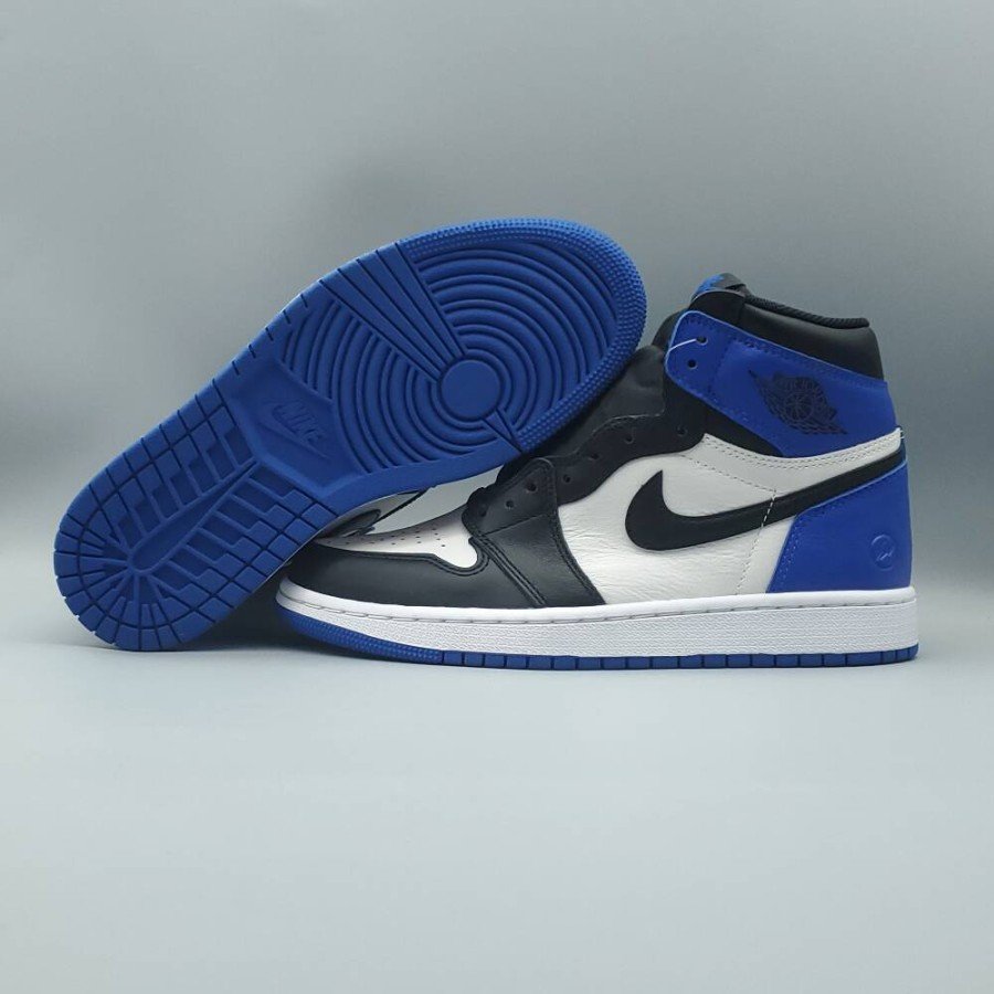 Air Jordan 1 Retro High x Fragment Design