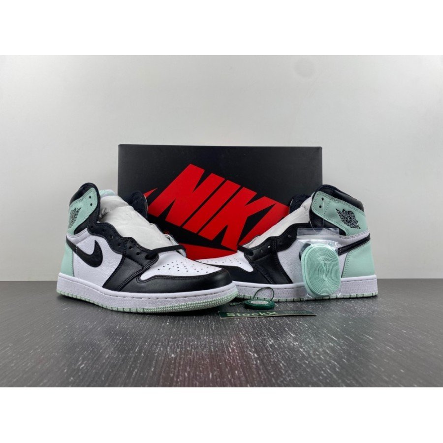 Air Jordan 1 Retro High OG NRG 'Igloo'