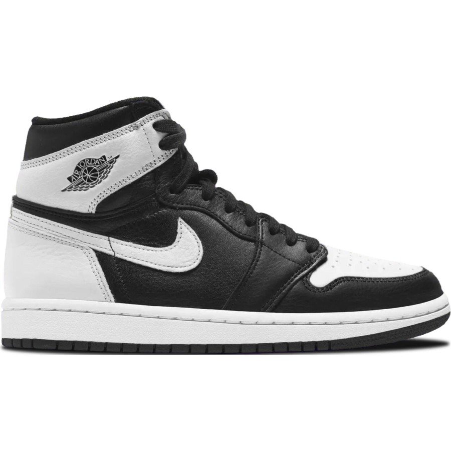 Air Jordan 1 Retro High OG ‘Black White 2.0’