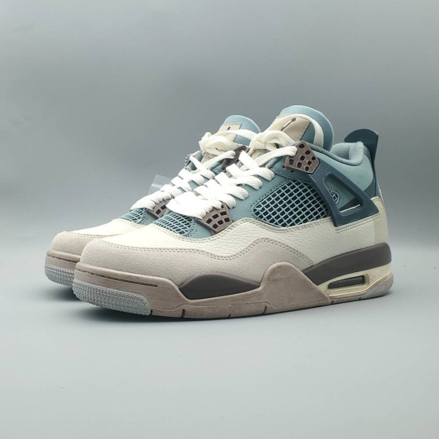 AJ4-KNCW-900×900