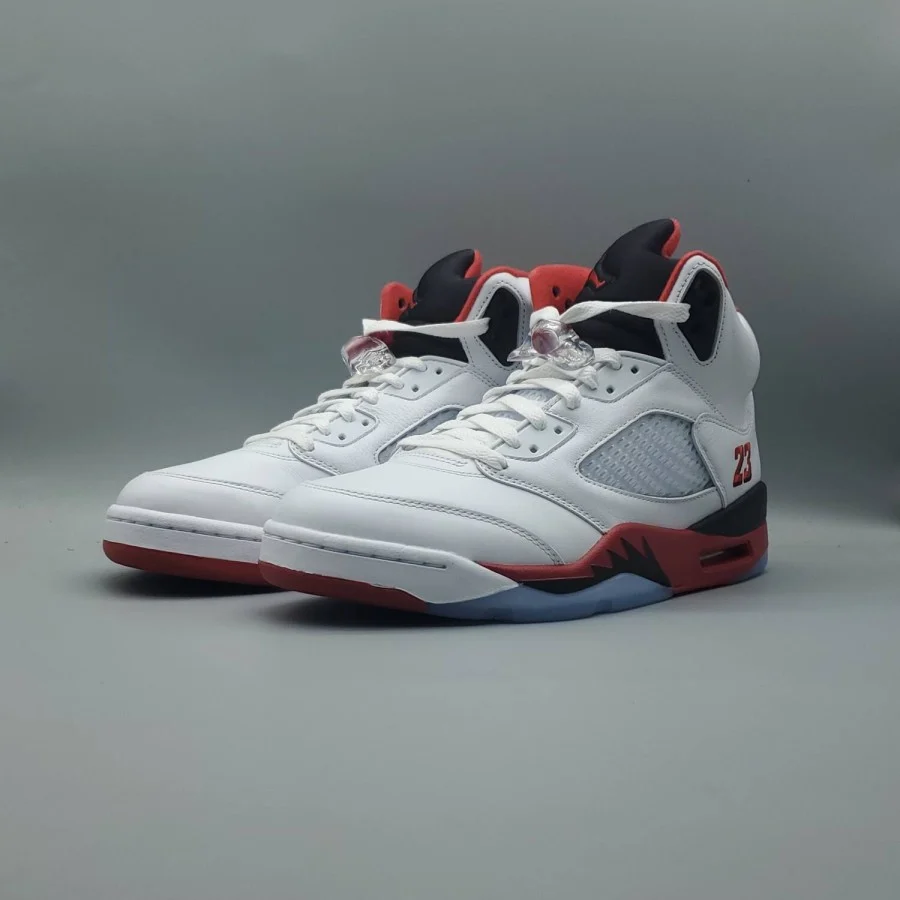 Air Jordan 5 Retro 'Fire Red' 2025