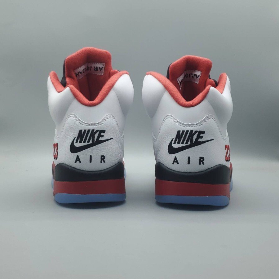 Air Jordan 5 Retro 'Fire Red' 2025